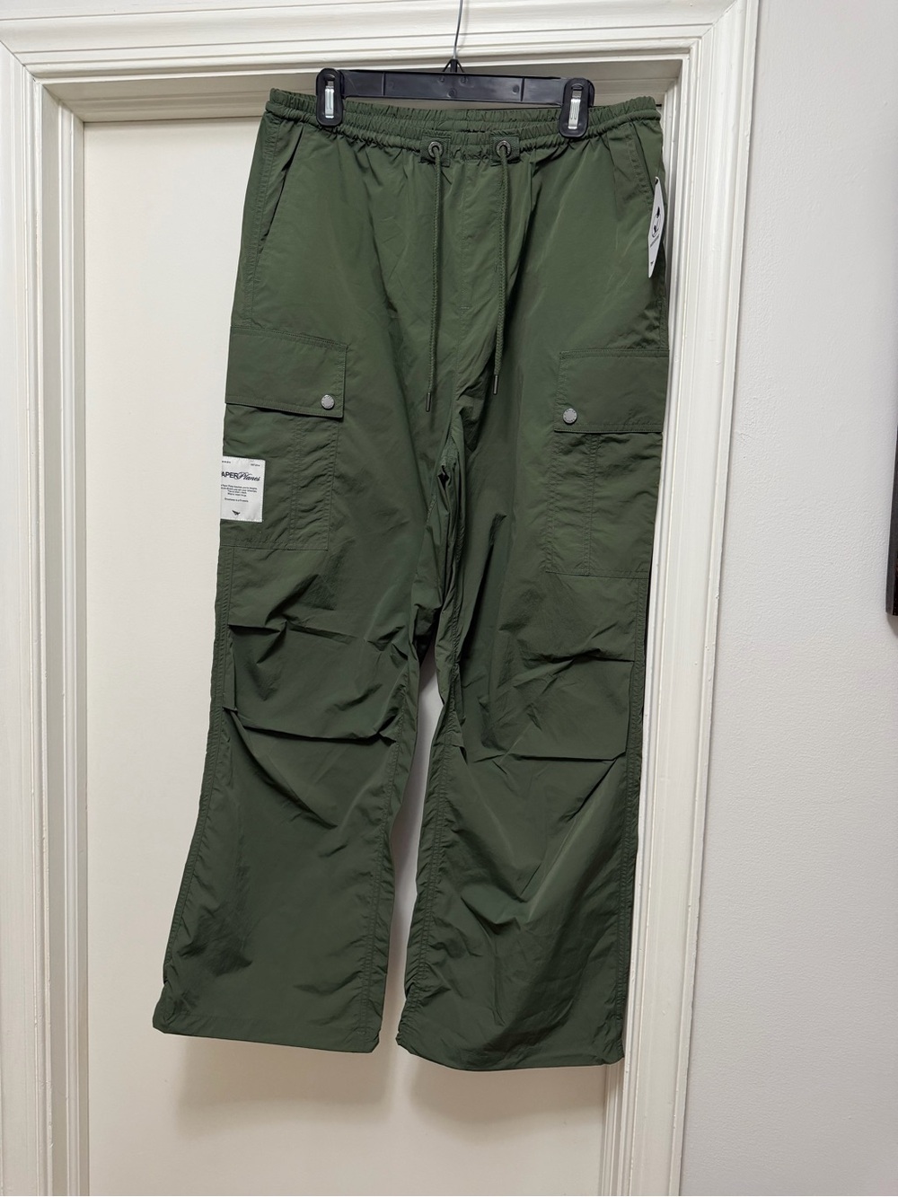 Men's Olive Green Cargo Pants - Relaxed Utility Style Drawstring Waist and Ankle